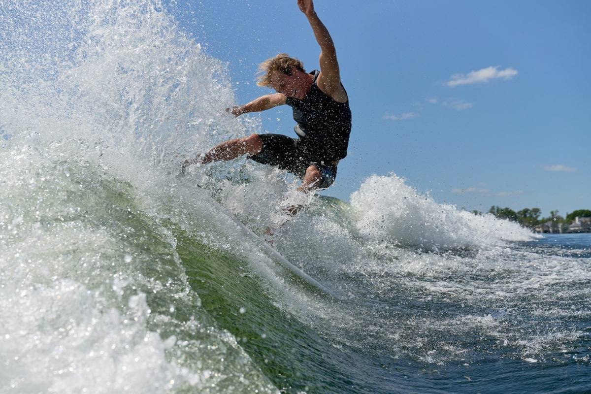 Nautique Surf System