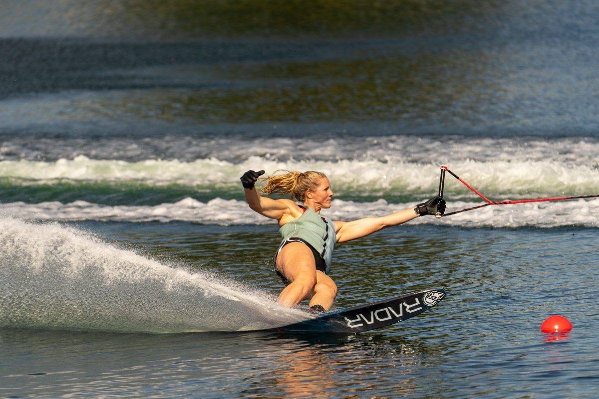 SKI NAUTIQUE hajófotó
