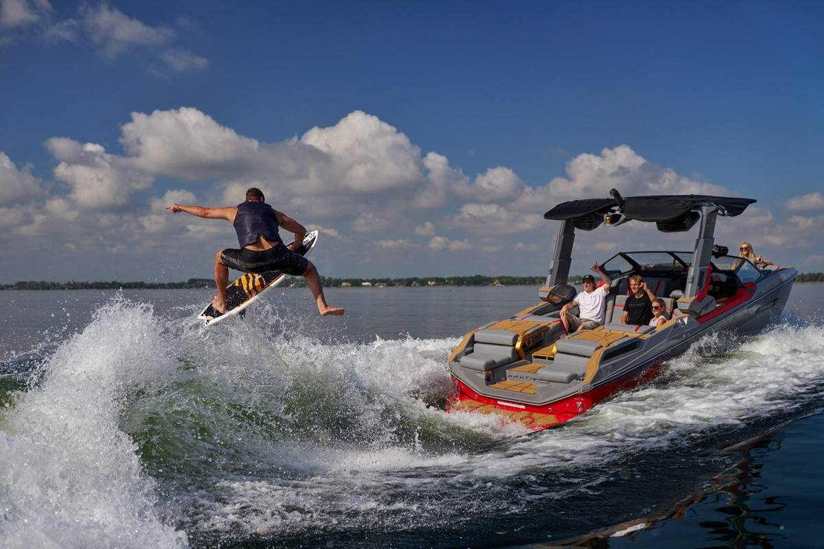 Nautique Surf System