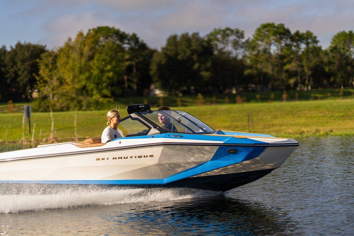 SKI NAUTIQUE hajófotó