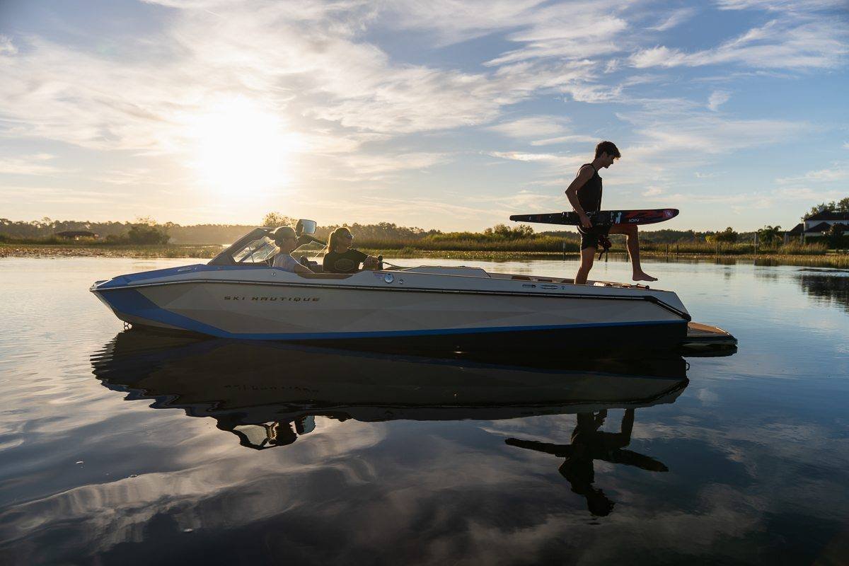 SKI NAUTIQUE hajófotó