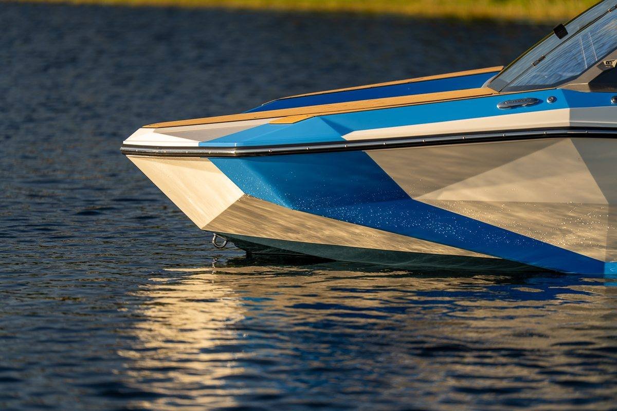 SKI NAUTIQUE hajófotó